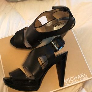 Micheal Kors Heels Size 6.5M